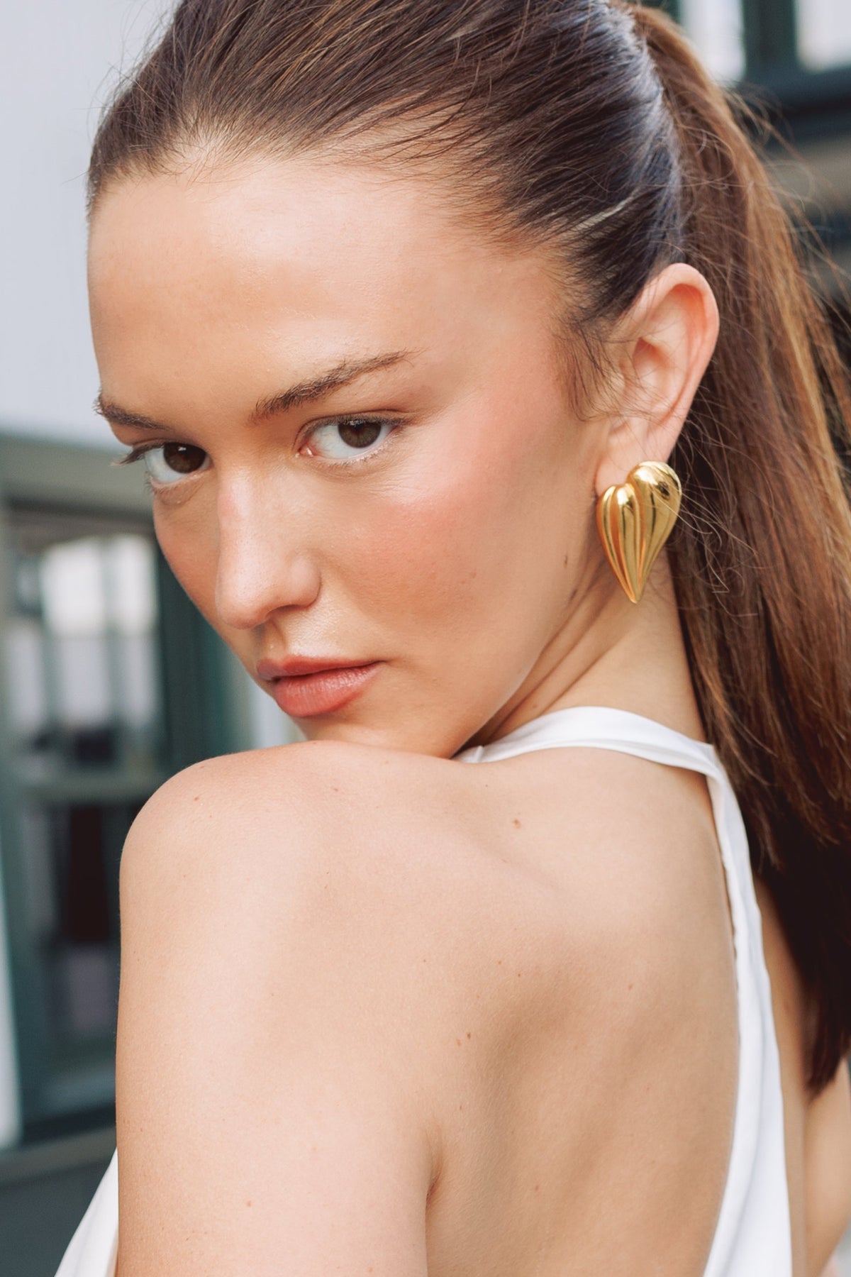 THE VALENTINA STUD
