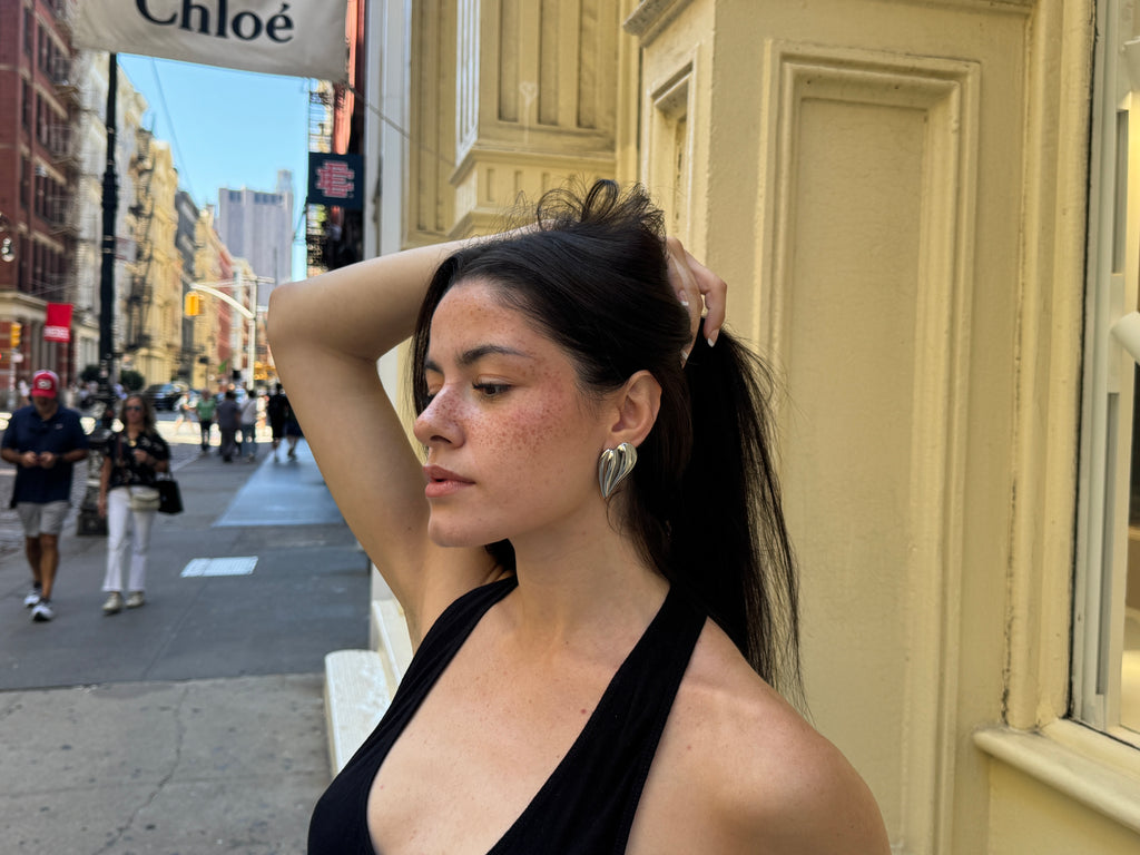 THE VALENTINA STUD